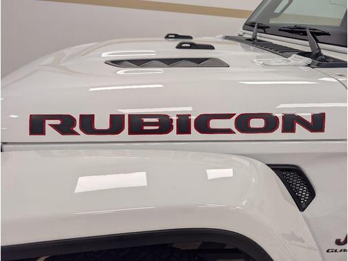 Bright White Clearcoat 2020 Jeep Gladiator Rubicon