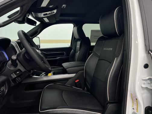 Bright White Clearcoat 2026 RAM 3500 Laramie Crew Cab 4x4 6'4' Box