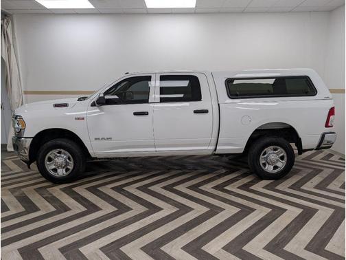2019 RAM 2500 Tradesman Crew Cab 4x4 6'4' Box