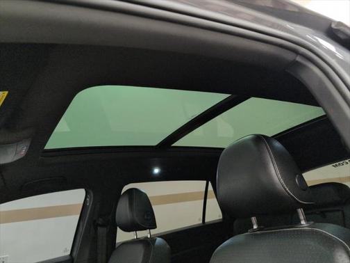 2020 Volkswagen Atlas Cross Sport 3.6L V6 SE w/Technology R-Line