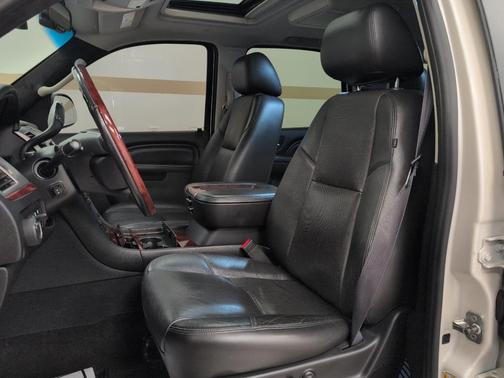 2014 Cadillac Escalade Luxury