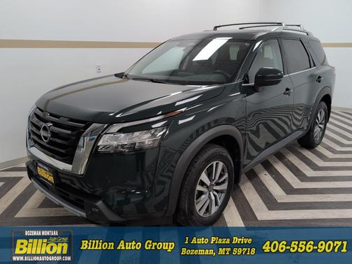 2023 Nissan Pathfinder SL 4WD