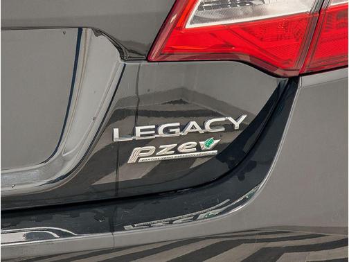2017 Subaru Legacy Base
