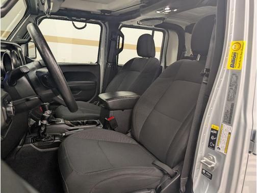 Silver Zynith Clearcoat 2023 Jeep Gladiator Sport