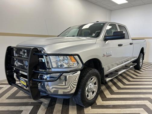 Bright Silver Metallic Clearcoat 2015 RAM 2500 Tradesman