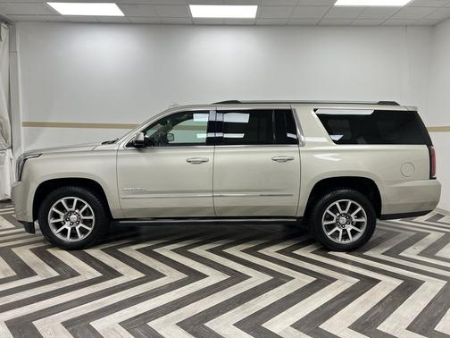 Sparkling Silver Metallic 2016 GMC Yukon XL Denali