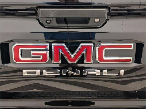 Onyx Black 2023 GMC Canyon Denali