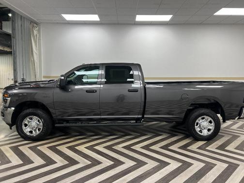 Granite Crystal Metallic Clearcoat 2026 RAM 2500 Tradesman Crew Cab 4x4 8' Box