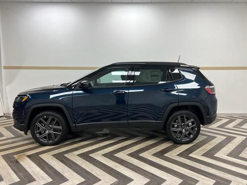 Fathom Blue Pearl Coat 2026 Jeep Compass Limited