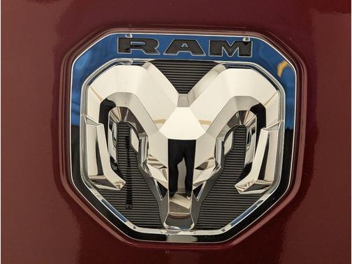 2021 RAM 2500 Big Horn Crew Cab 4x4 6'4' Box