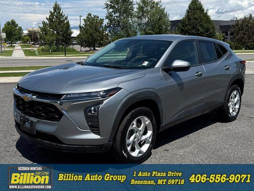 Sterling Gray Metallic 2025 Chevrolet Trax LS