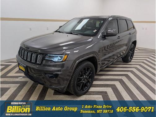 Granite Crystal Metallic Clearcoat 2021 Jeep Grand Cherokee Laredo