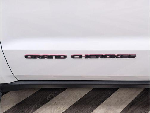 Bright White Clearcoat 2020 Jeep Grand Cherokee Trailhawk