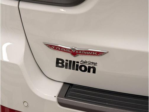 Bright White Clearcoat 2020 Jeep Grand Cherokee Trailhawk