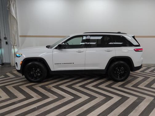 2024 Jeep Grand Cherokee Altitude