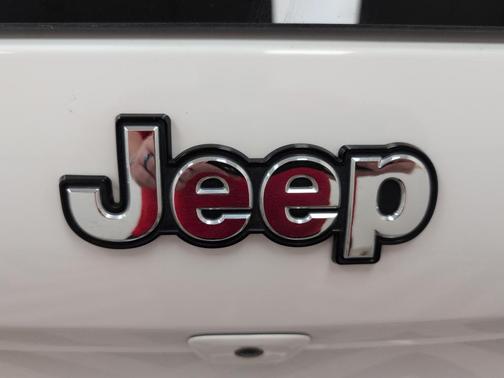 2017 Jeep Cherokee Overland