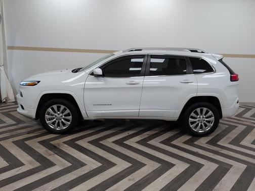 2017 Jeep Cherokee Overland