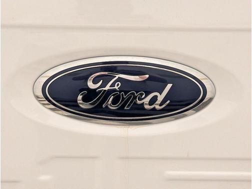 Oxford White 2021 Ford F-150 Lariat