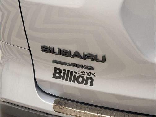 Ice Silver Metallic 2022 Subaru Ascent Onyx Edition 7-Passenger