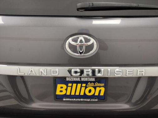 2017 Toyota Land Cruiser Base