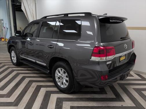 2017 Toyota Land Cruiser Base
