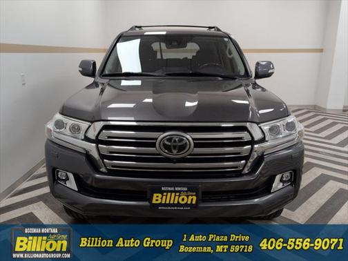 2017 Toyota Land Cruiser Base