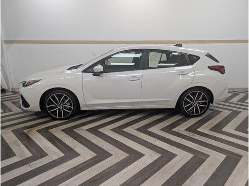 Crystal White Pearl 2024 Subaru Impreza Sport