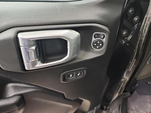 2023 Jeep Gladiator Willys 4x4