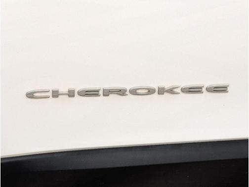 Bright White Clearcoat 2017 Jeep Cherokee Limited
