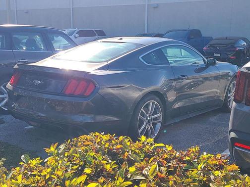 2016 Ford Mustang EcoBoost Premium