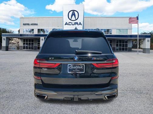 2021 BMW X7 M50i