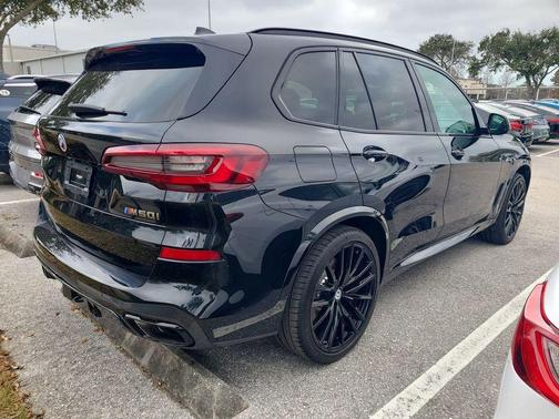 2023 BMW X5 M50i