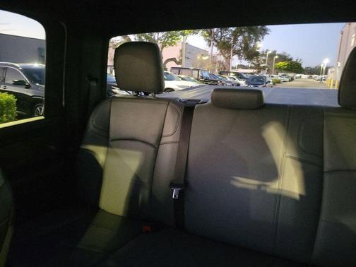 2024 RAM 2500 Tradesman Crew Cab 4x4 6'4' Box