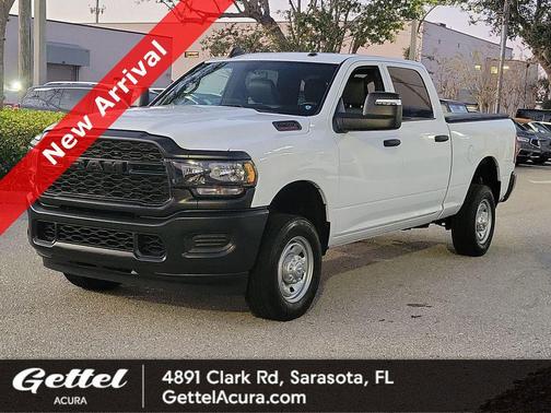 2024 RAM 2500 Tradesman Crew Cab 4x4 6'4' Box
