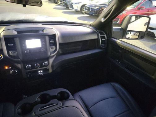 2024 RAM 2500 Tradesman Crew Cab 4x4 6'4' Box