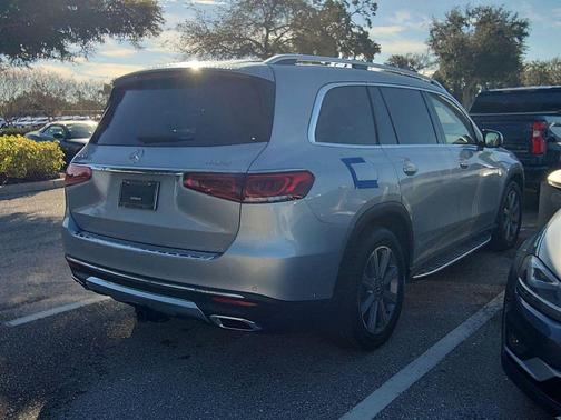 2022 Mercedes-Benz GLS 450 4MATIC