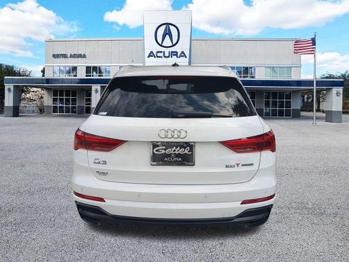 2021 Audi Q3 45 S line Premium