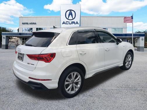 2021 Audi Q3 45 S line Premium