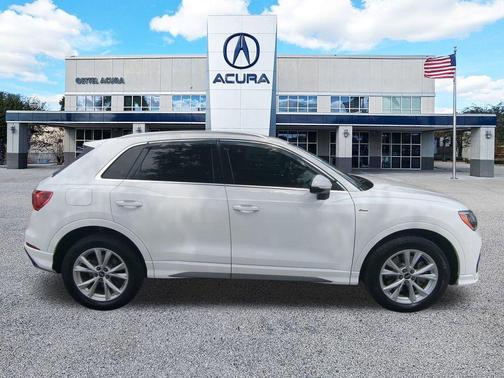 2021 Audi Q3 45 S line Premium