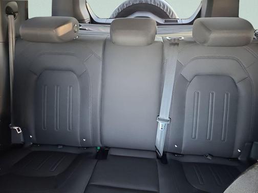 2022 Land Rover Defender 110 Standard