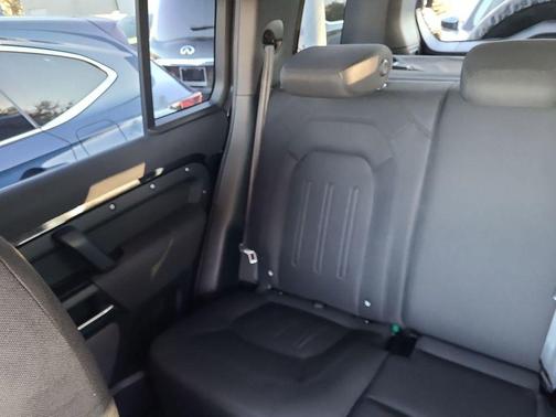 2022 Land Rover Defender 110 Standard