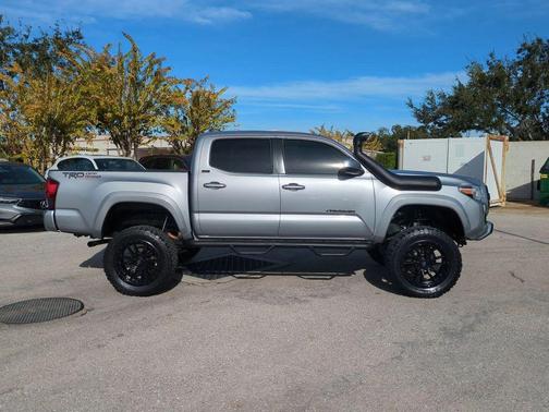 2020 Toyota Tacoma SR5