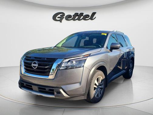 Gun Metallic 2025 Nissan Pathfinder SL FWD