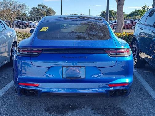2019 Porsche Panamera GTS