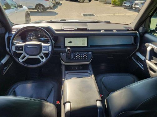 2022 Land Rover Defender 110 X-Dynamic HSE