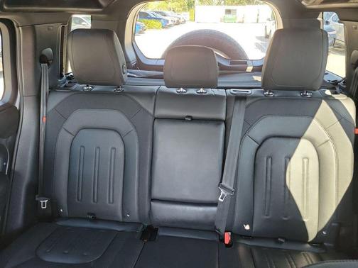 2022 Land Rover Defender 110 X-Dynamic HSE