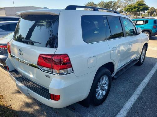 2021 Toyota Land Cruiser Base