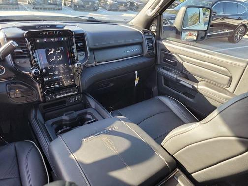 2024 RAM 2500 Limited Crew Cab 4x4 6'4' Box