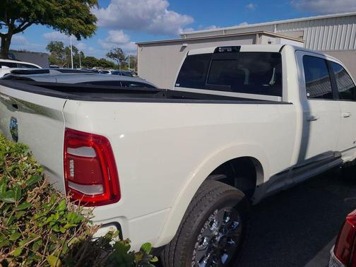 2024 RAM 2500 Limited Crew Cab 4x4 6'4' Box