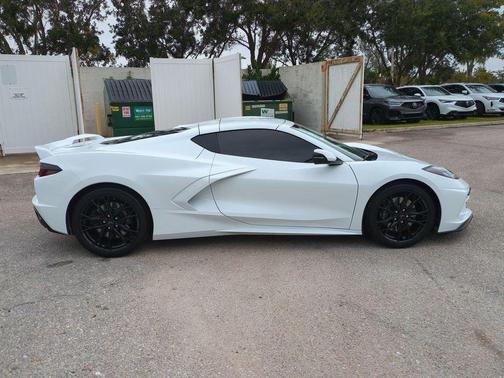 2023 Chevrolet Corvette Stingray w/2LT